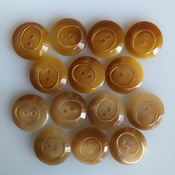 アンティーク ボタン 7個　ビンテージ 昭和 レトロ 個性的 ハンドメイド素材 日本製 ポップ アクセ ベージュ 4枚目の画像