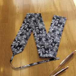 【受注製作】弓道　弓巻き　鳥獣戯画　弓矢遊び　墨黒 1枚目の画像