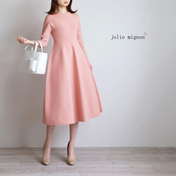 在庫僅か！【一度着たら手放せない！】フィットアンドフレアワンピース  