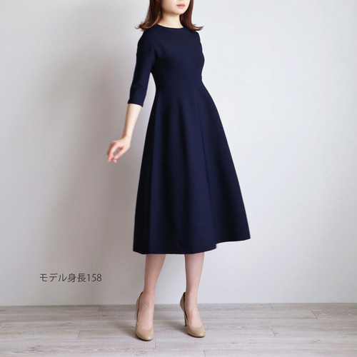 自慢の美シルエット！】ホールガーメント フィットアンドフレア