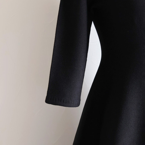 新品 ジョリーミニョン ホールガーメントフレンチスリーブワンピース ブラック42 ホールガーメント フレンチスリーブ リボン付きワンピース