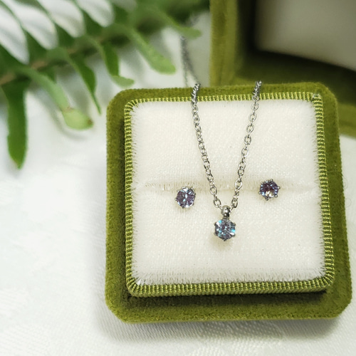 40%OFF 3mm カラーチェンジ アレキサンドライト 合成石 イヤリング可  