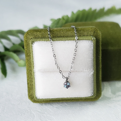 40%OFF 3mm カラーチェンジ アレキサンドライト 合成石 イヤリング可  