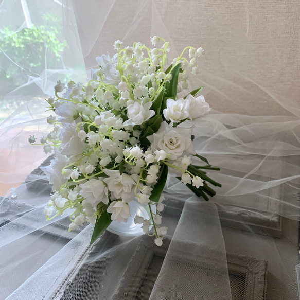 リボンが選べる　清楚なすずらんとミニバラのウエディングブーケ..ブートニア付 スズランのお花 ミニバラ