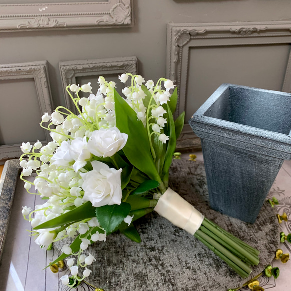 リボンが選べる　清楚なすずらんとミニバラのウエディングブーケ..ブートニア付 スズランのお花 ミニバラ