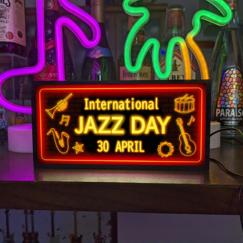 JAZZ ジャズディ サックス ギター トランペット 喫茶 ミニチュア