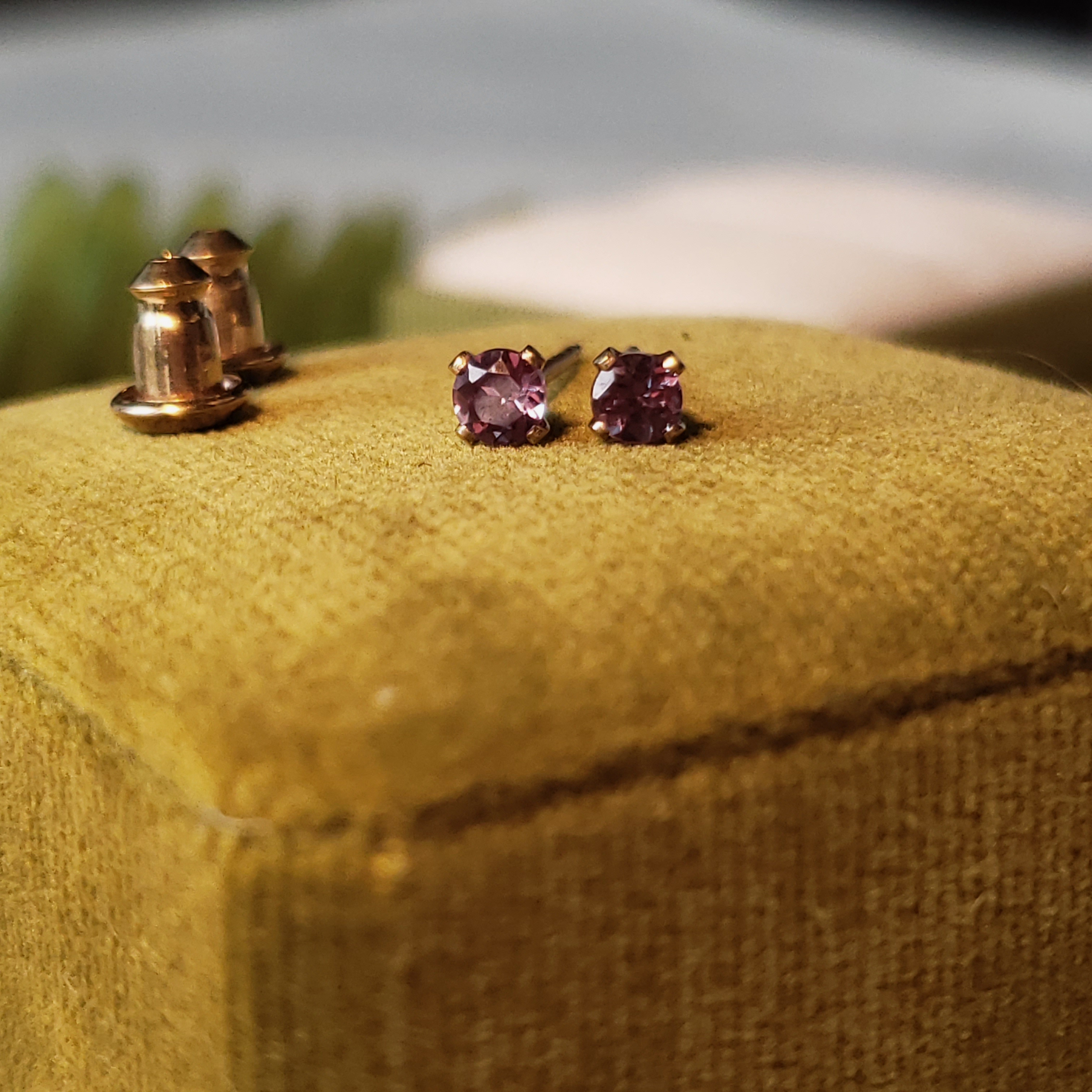 小さな　ベゼルネックレスセット 3mm　カラーチェンジ　アレキサンドライト　合成石　14Kgf