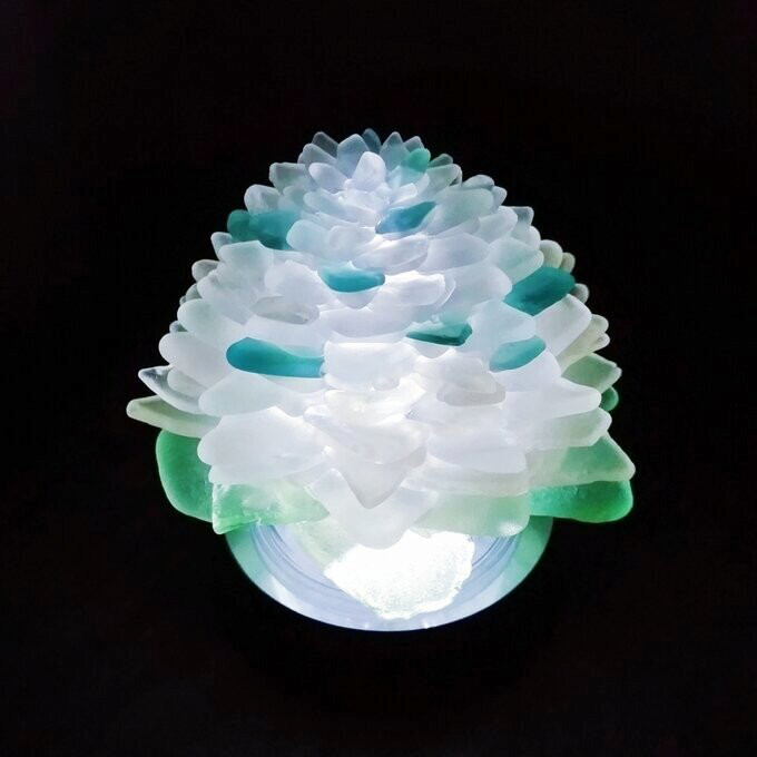 【オーダー】シーグラスのお花のランプシェード ホワイト＆ブルーグリーン×ライトグリーン 木の芽月（このめづき）【海灯花】