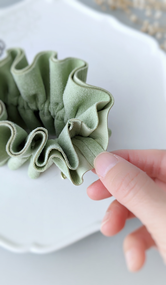 本革♡スエード　大人のためのビッグシュシュ〜全6色〜　　大きめ 7枚目の画像