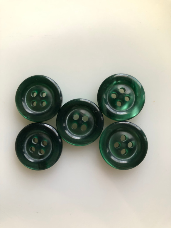アンティーク ボタン 5個　ビンテージ 昭和 レトロ 個性的 ハンドメイド素材 日本製 ポップ アクセ グリーン　緑 1枚目の画像