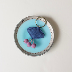 Kogin-zashi pom-pom key holder☺︎算盤【緞帶☺︎包掛飾☺︎刺繡】智能手機配件 第14張的照片