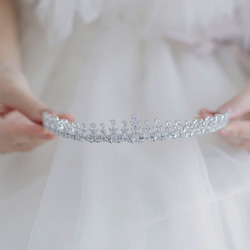 結婚式　ジルコニア　挙式　ウェディング　ビジュー　プリンセス　王冠　ダイヤモンド風　大きめティアラ TT02 4枚目の画像