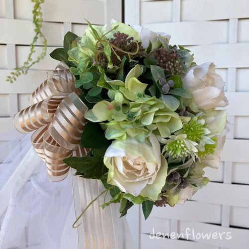 バラといちごのウエディングブーケ＆ブートニアセット ブーケ 田園