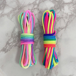 新款彩色彩虹傘繩 4mm 7 芯 6m 2 件套扣引線 第2張的照片