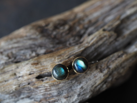 labradorite brass pierce (komorebi) 4枚目の画像