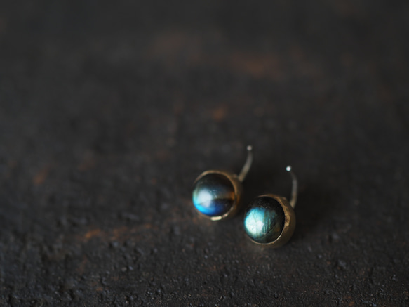 labradorite brass pierce (komorebi) 10枚目の画像