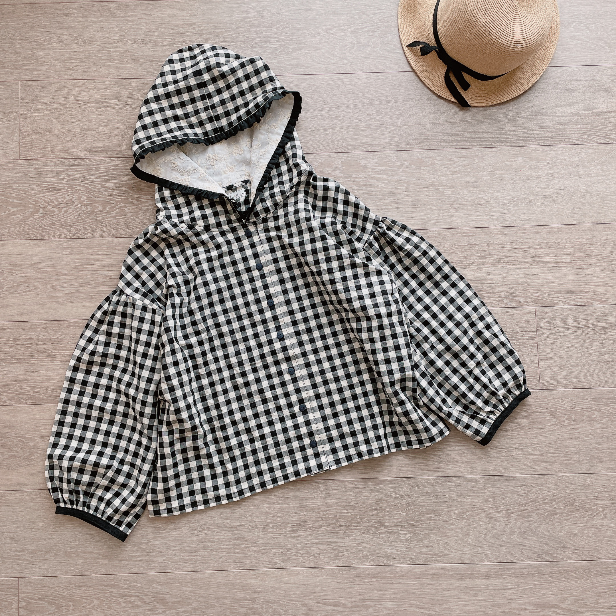 フリルフードブラウス　ギンガムチェック　ブラック　ゆったりM~Lサイズ