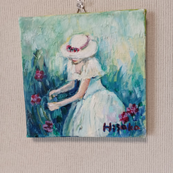 花をつむ貴婦人　油絵　15×15 1枚目の画像