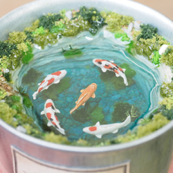【ジオラマアート】ちいさな森の青い泉　ミニチュア　涼　透明感　水　レジン　縁起物　錦鯉nishikigoi プレゼント 11枚目の画像