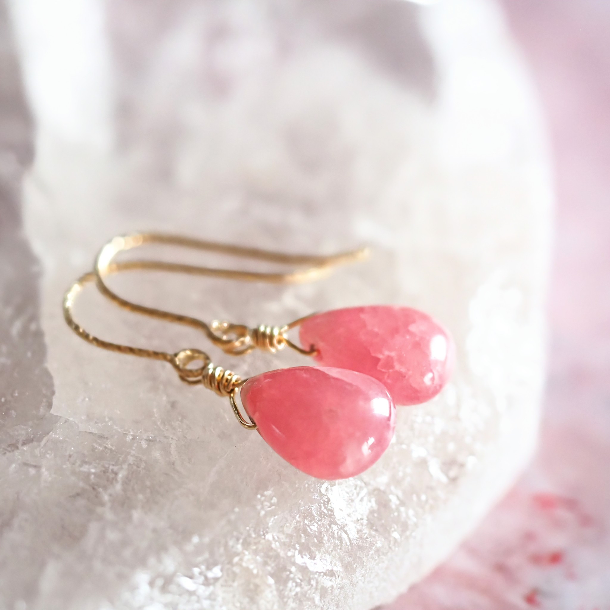 《インカローズのドロップピアス》