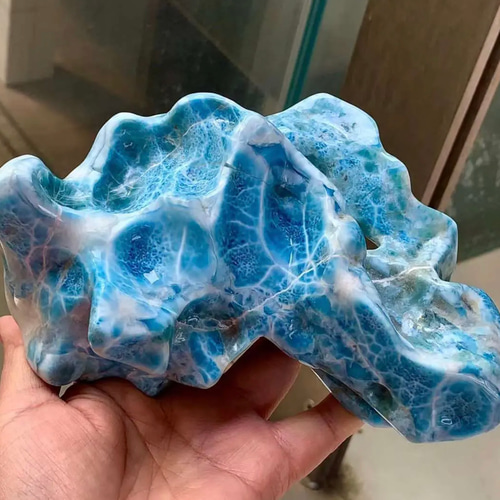 883.7g 天然無処理 ラリマー 置物(原石）※鑑賞台付き(木造