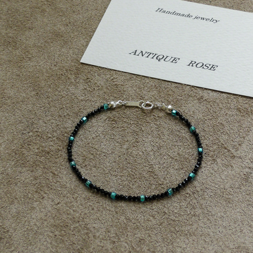 ハンドメイド　フランスヴィンテージビーズ　ブレスレット ハンドメイド フランスヴィンテージビーズ ブレスレット - メルカリ