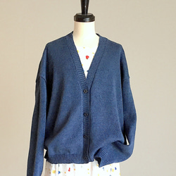 明るめ　インディゴブルーの 春 夏 カーデイガン　綿100% 1枚目の画像