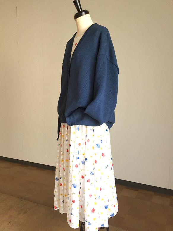 明るめ　インディゴブルーの 春 夏 カーデイガン　綿100% 3枚目の画像