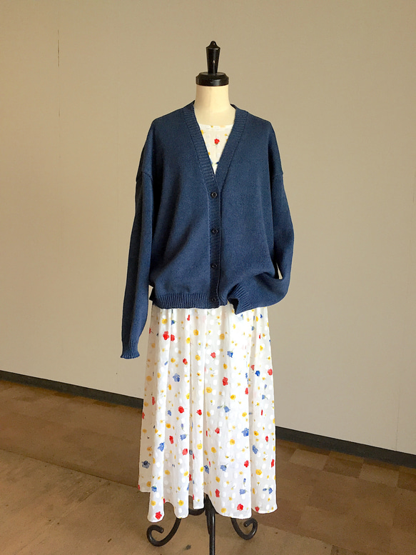 明るめ　インディゴブルーの 春 夏 カーデイガン　綿100% 2枚目の画像