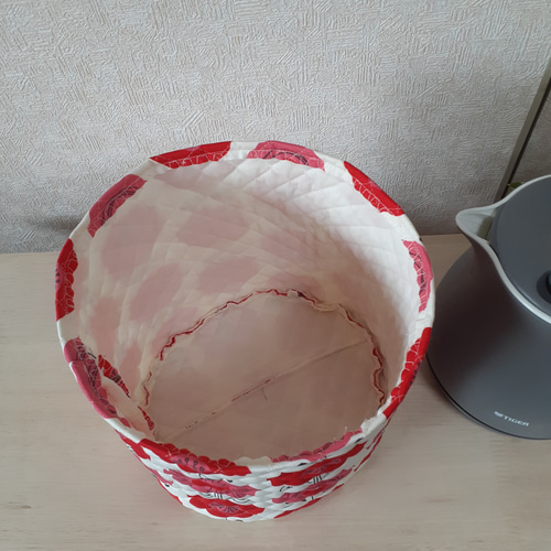 【売却済】電気ケトルカバー 新柄】電気ケトルカバー ポットカバー・ティーコージー ドィリーローズ