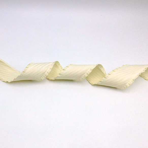 斜めストライプフリルエッジリボン（Ivory / アイボリー）38mm ×1ｍ 2枚目の画像