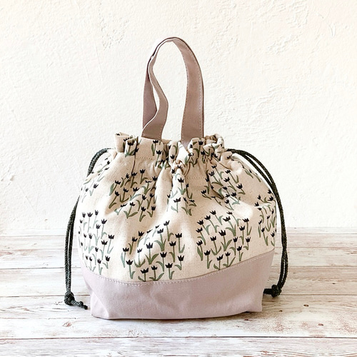 ランチバッグ　お弁当袋　持ち手付き 740474cb597923c34b0609f229ebff