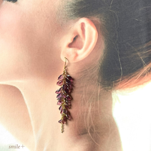 017✳藤の花 ロングピアス 藤の花 ピアス / イヤリング ピアス（フック・チェーン） smile+