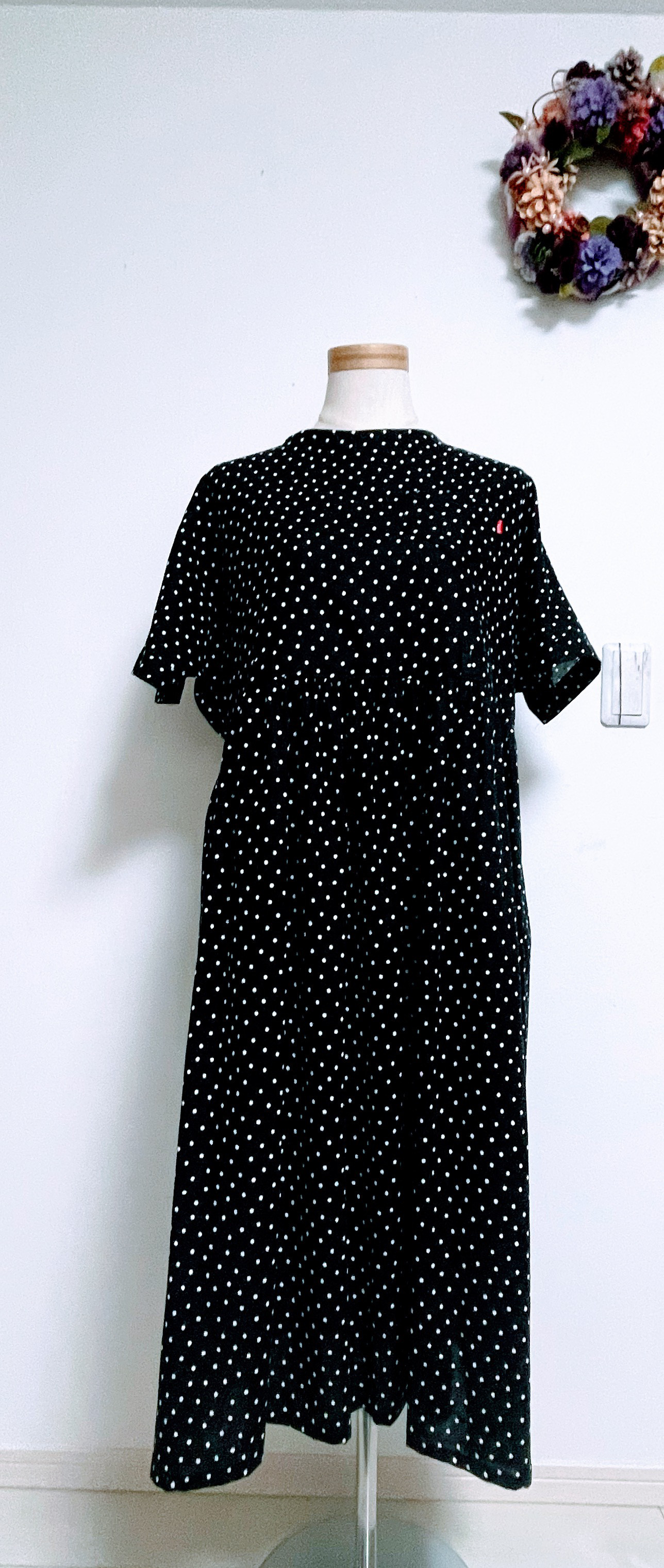 ＜コットンリネン＞ウエスト切り替えギャザーワンピース　　Black✖️ドット