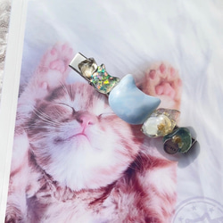 猫ねこちゃんのヘアクリップ　シアーな輝きシーブルー　ヘアアレンジ 3枚目の画像