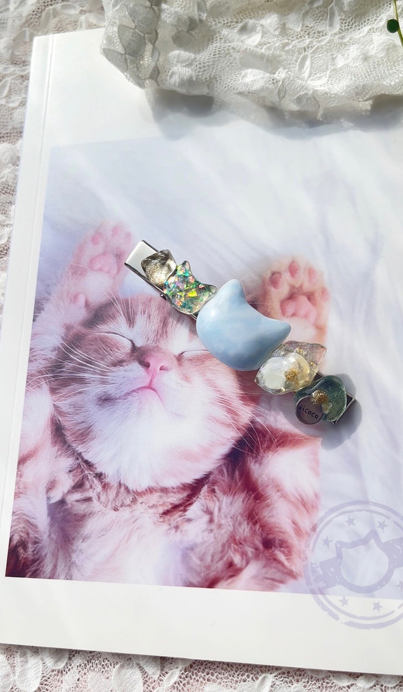 猫ねこちゃんのヘアクリップ　シアーな輝きシーブルー　ヘアアレンジ 3枚目の画像
