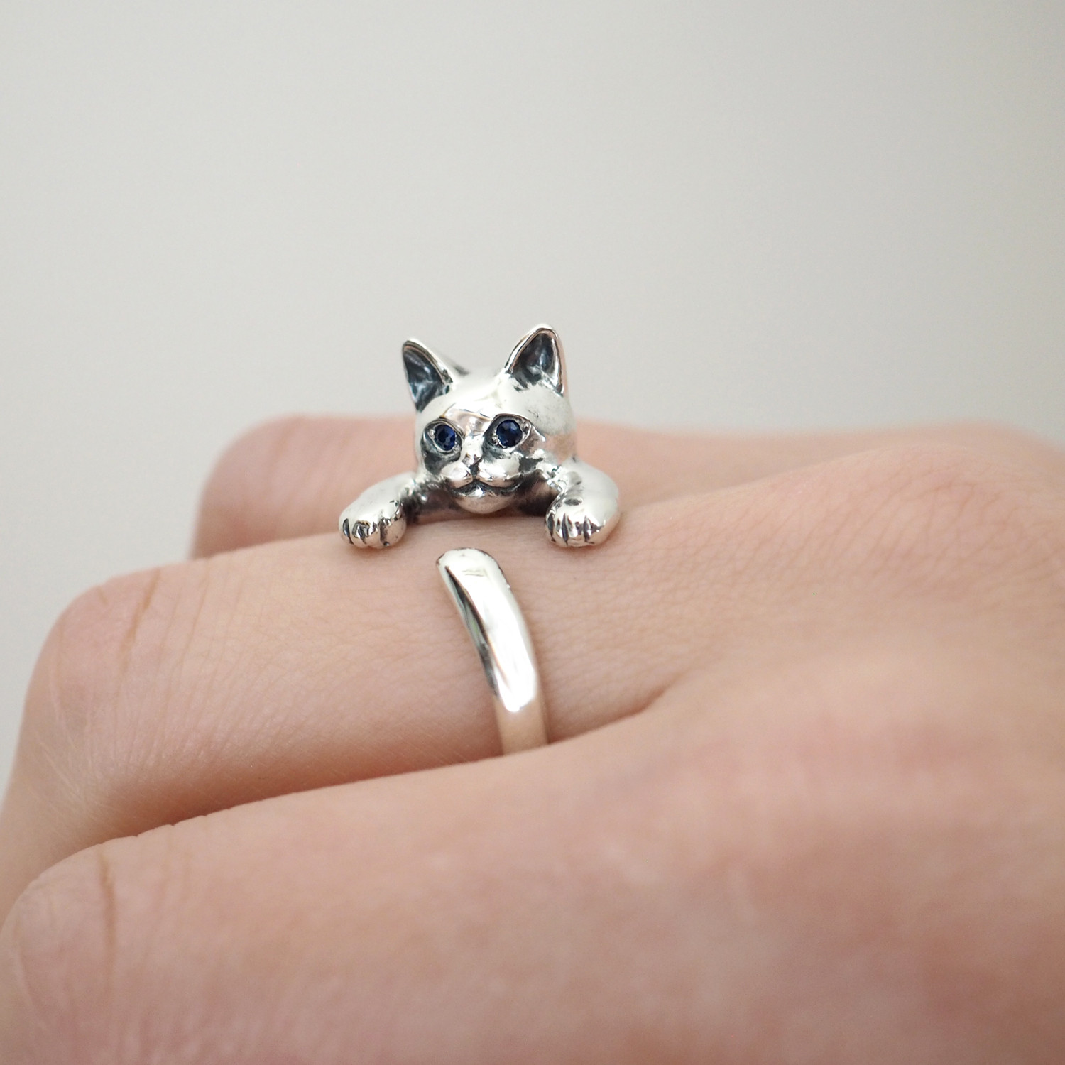 ハート巻きつき猫リング サファイア