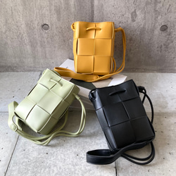 ☆お値下げ☆メッシュスマホショルダー／旅行アイテム コンパクト きれいめ サブバッグ セカンドバッグ 3枚目の画像