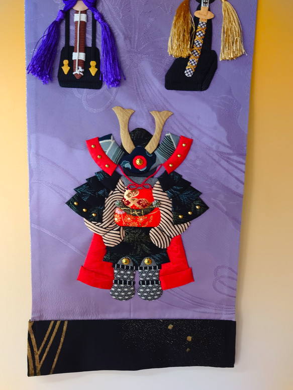 【出来上がり】破魔弓とかぶとのタペストリー 