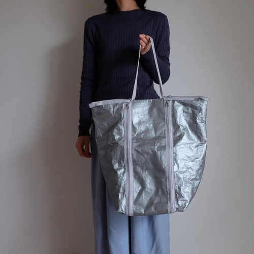 超軽量/撥水ポリエチレン/肩掛けマチ付き/A4大容量【ジップポケット