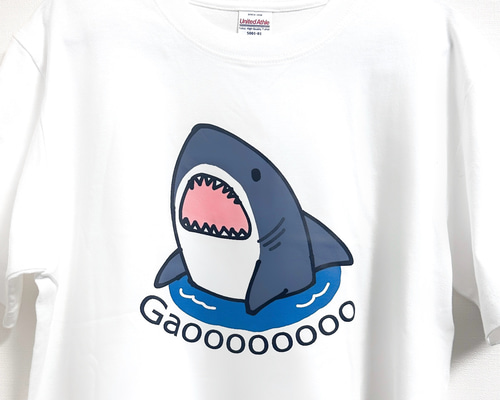4色から選べる サメTシャツ（グレー） Tシャツ Hanami 通販 15780495