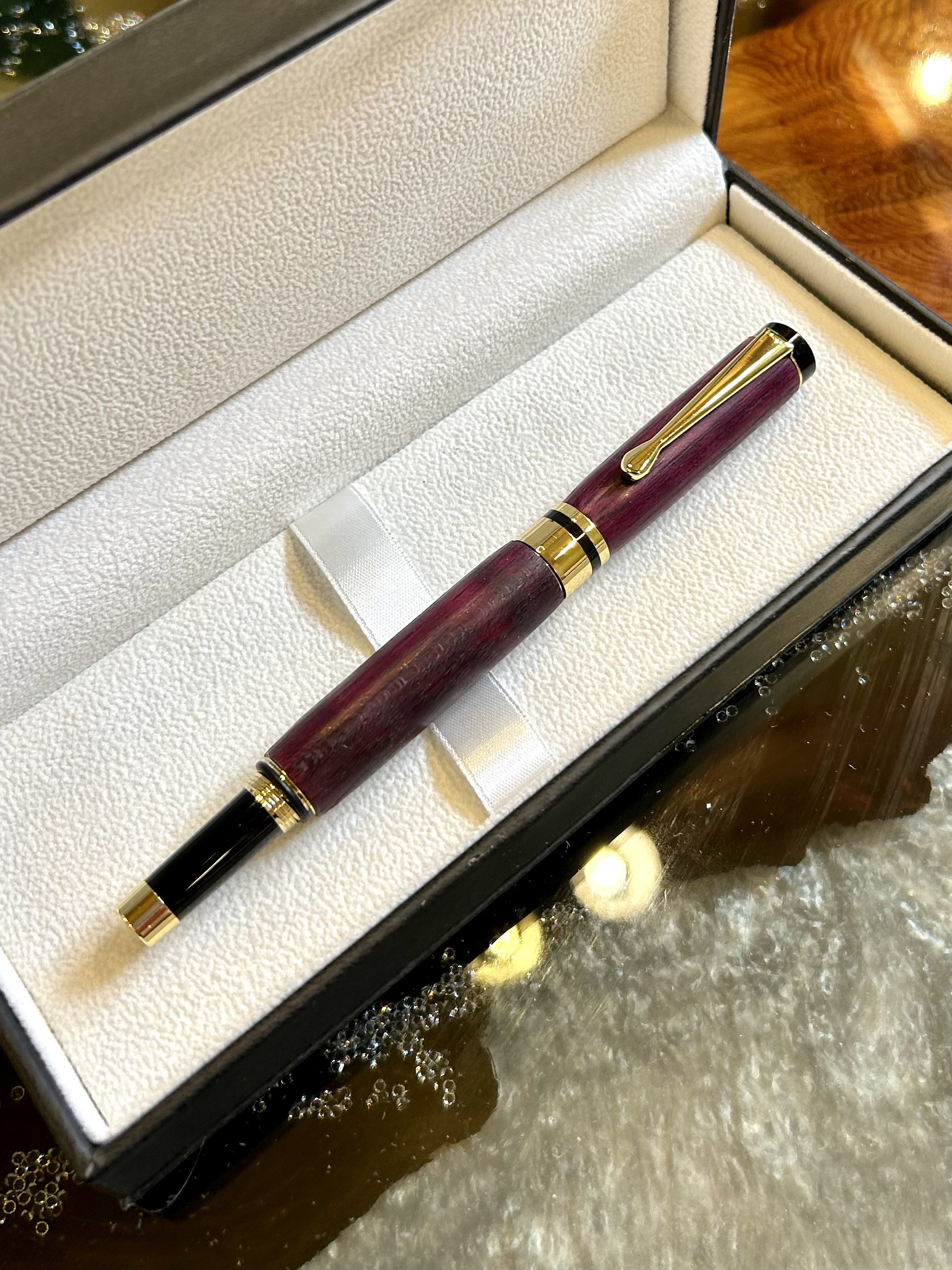 パープルハートのボールペン　「やさしい愛情・誠実・変わらぬ愛」 C1248