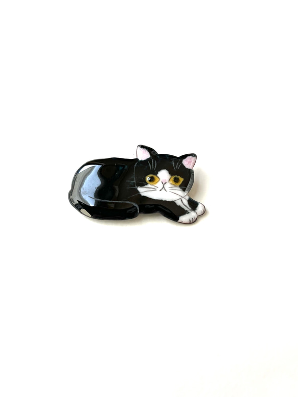 ハチワレ猫さんのブローチ 2枚目の画像