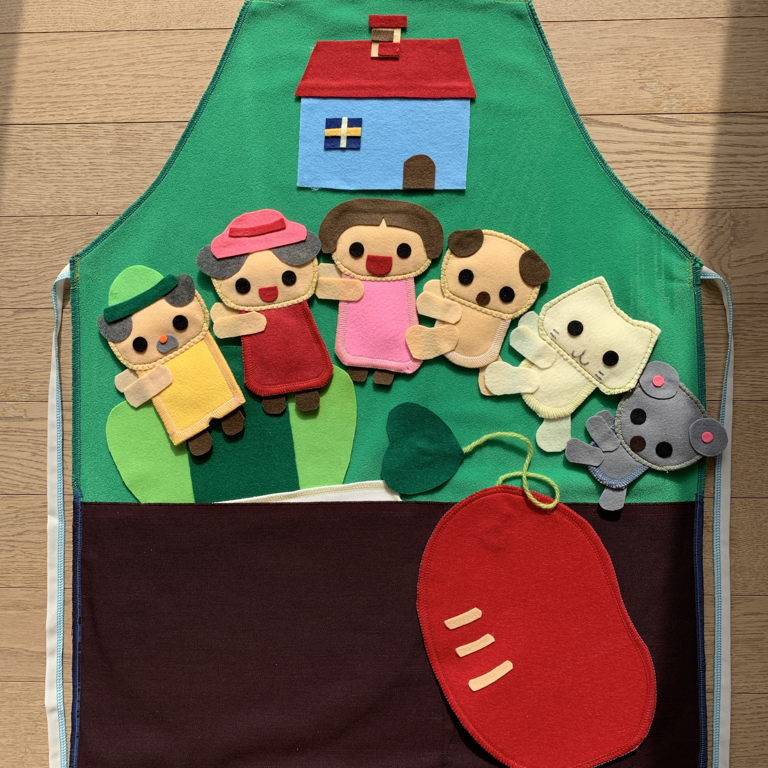 エプロン　大きなかぶ　芋付き　シアター