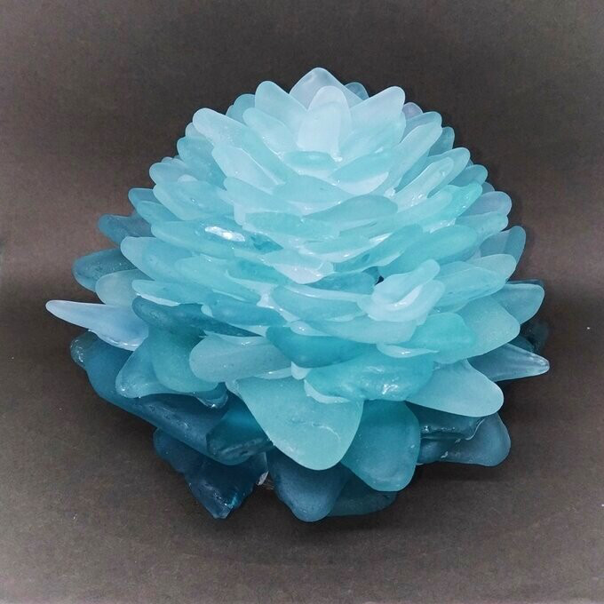 【オーダー】シーグラスのお花のランプシェード ブルーグラデーション  雪精（せっせい）クリスマスラッピング対応【海灯花】