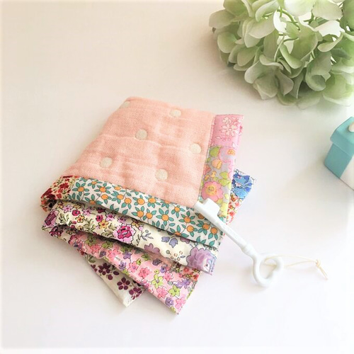 LIBERTY*色遊びパッチ6重ガーゼハンカチ*comfortable*リバティフラワー 