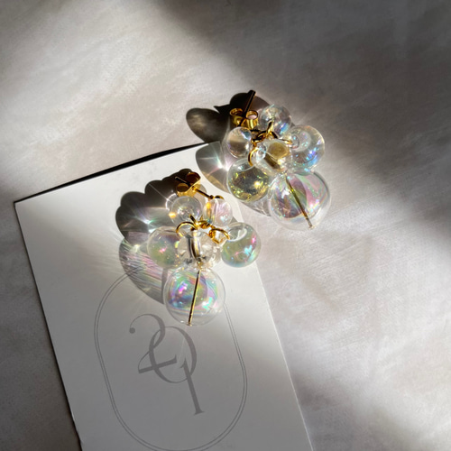 ✡シャボン玉風『オーロラ×クリアのかわいいピアス』 冷やせる 