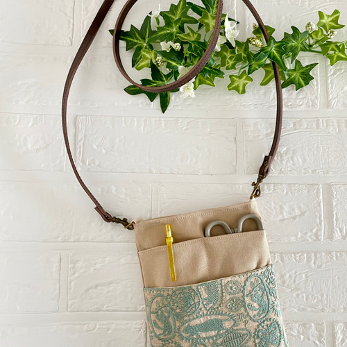 d)ミナペルホネン☆ハンドメイドショルダーバッグ小(jungle relief)