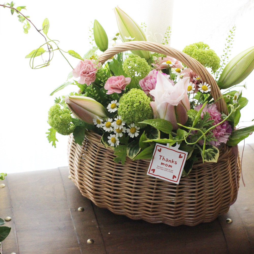 フレッシュフラワーアレンジメント　Lサイズ 6,160円