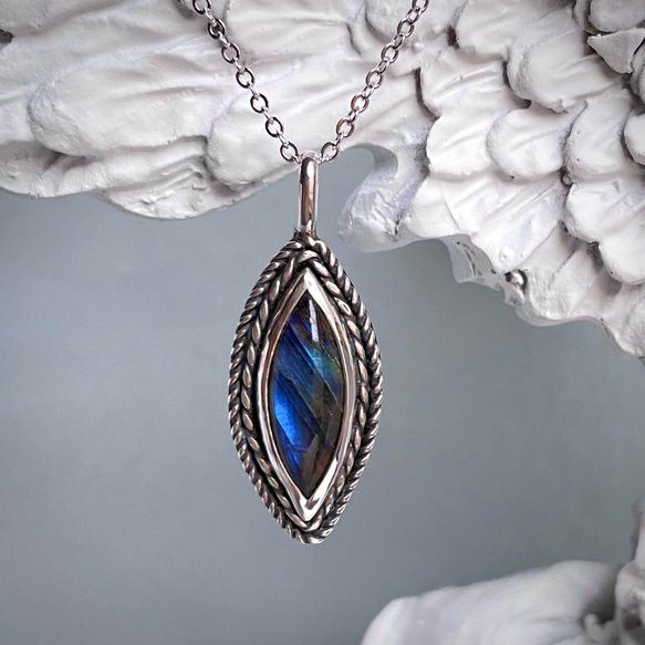 ラブラドライトペンダントトップ ラブラドライトペンダントトップ（チェーンなし）シルバー950 〈送料